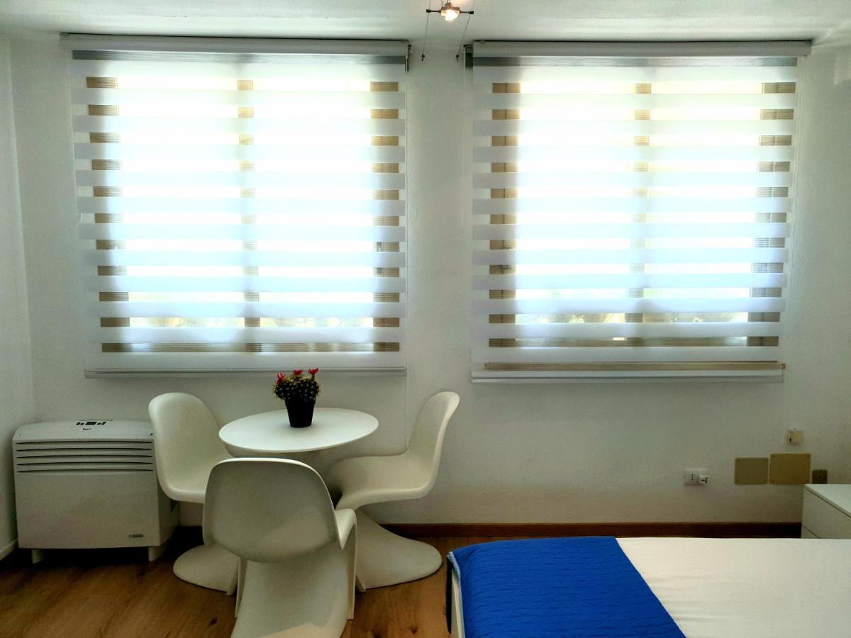 Central City Rooms Олбия Екстериор снимка